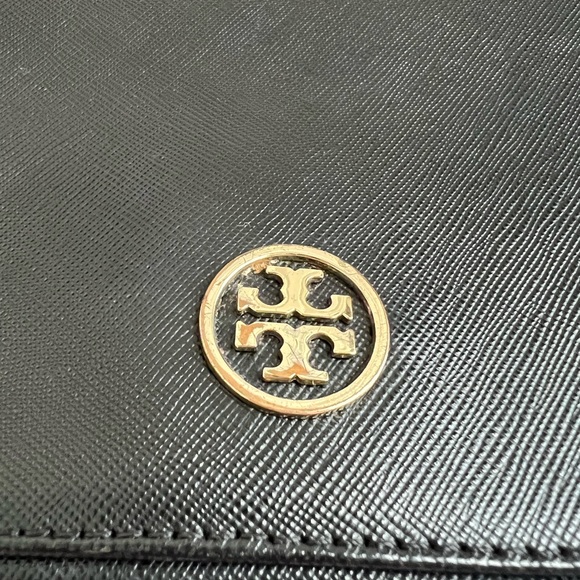 Authentic Tory Burch Saffiano Leather Crossbody Clutch - Picture 3 of 11